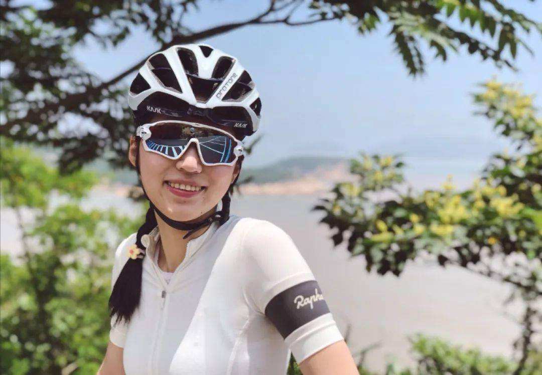 偏光眼镜日夜两用钓鱼,骑行眼镜用偏光镜片有必要吗