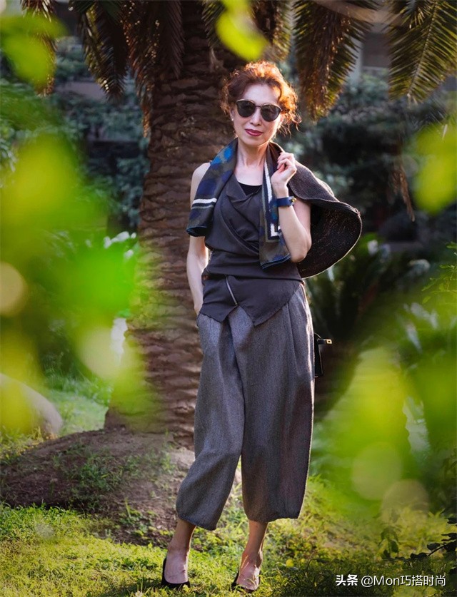 中年微胖女人穿的春秋裤子,微胖女人应该穿的裤装