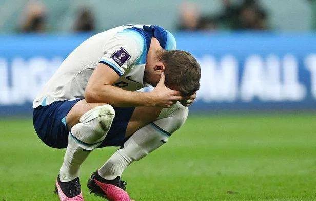 卡塔尔世界杯最遗憾的一场,卡塔尔世界杯遗憾落泪