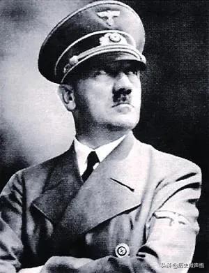 最难踢的足球赛：墨索里尼不许输，希特勒不许赢，否则都是死