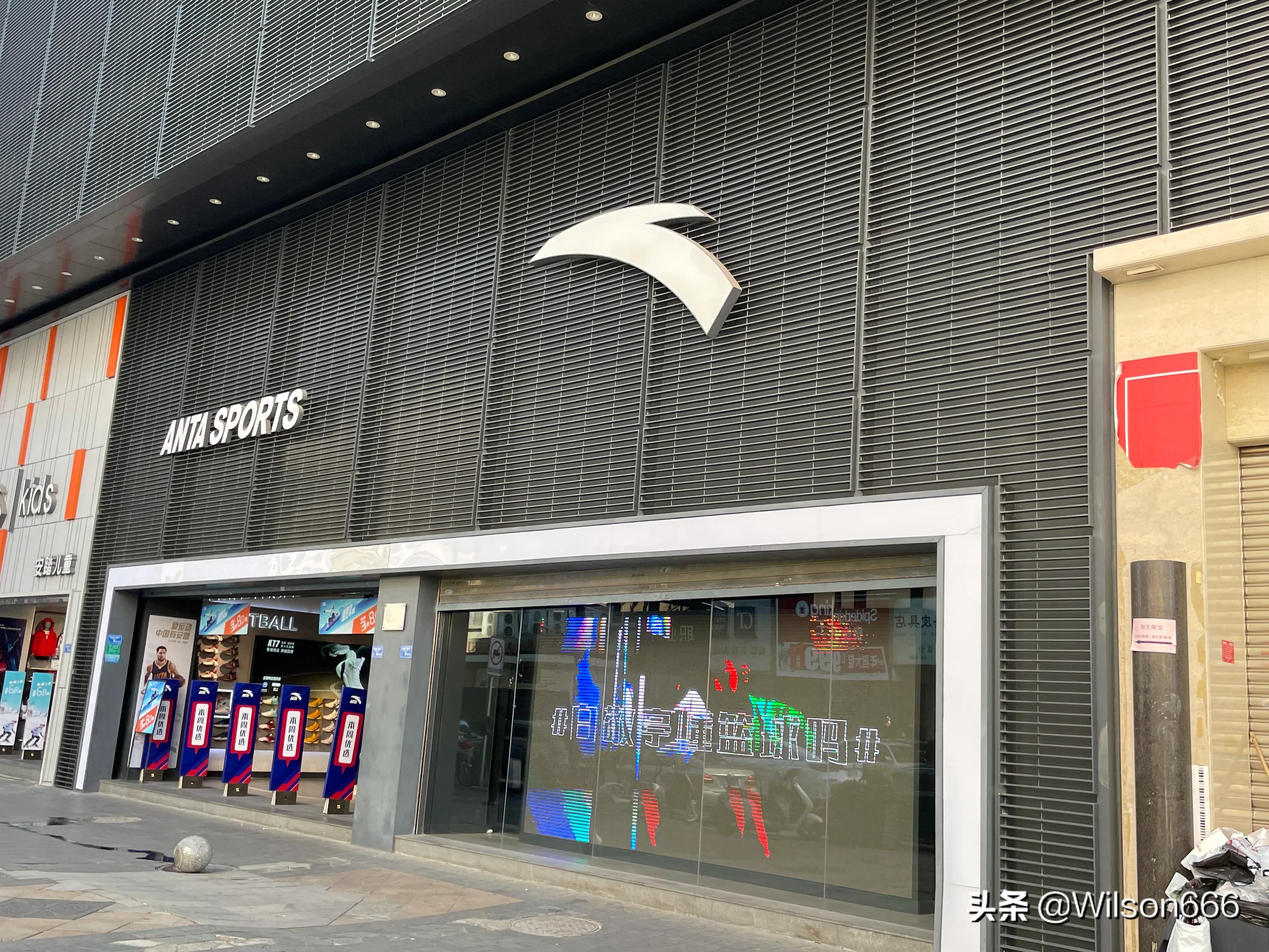 它曾经是莞城最旺的商圈,从强盛走向衰败的转折点