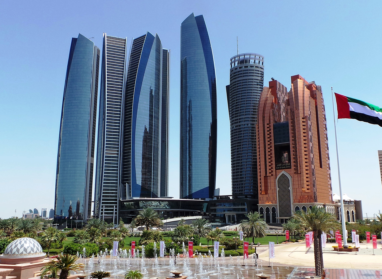 阿布扎比有哪几个酋长,阿布扎比哪个国家厉害