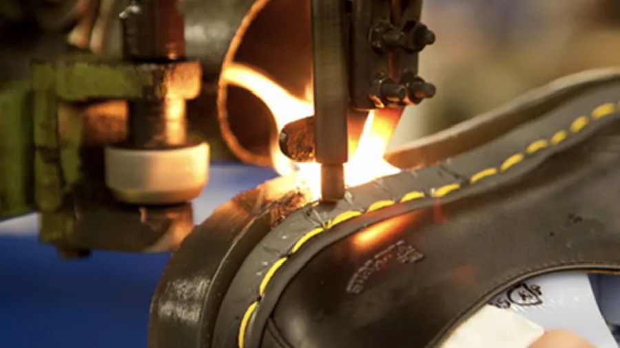 dr.martens成都专柜,dr.martens开店