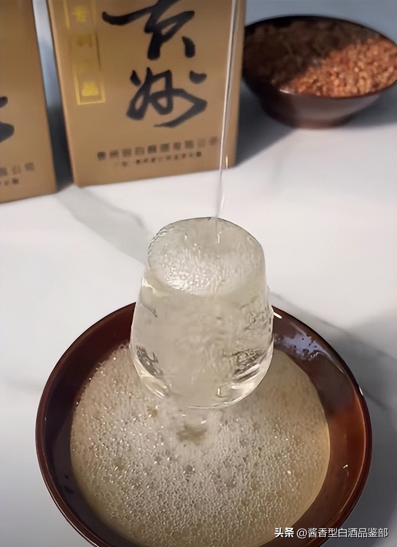 贵州茅台镇赖茅酒五年陈酒,97回归版赖茅酒都是假的吗