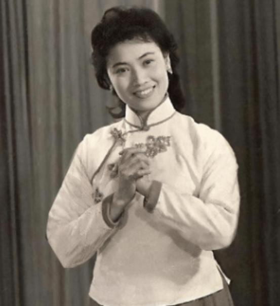 东方夜莺朱逢博完整版,东方夜莺朱逢博图片