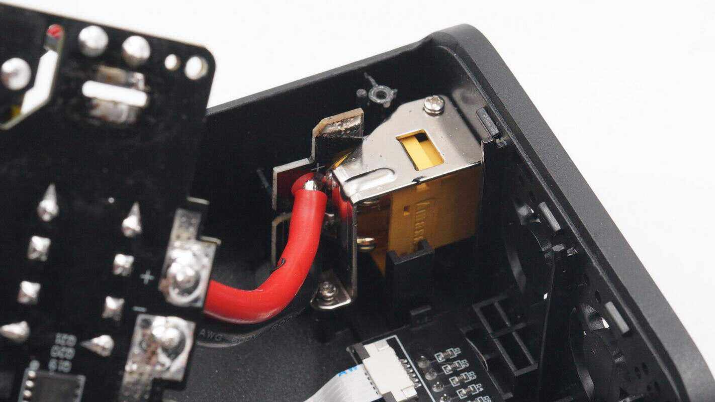 倍思新款150w逆变器,倍思500w车载逆变器