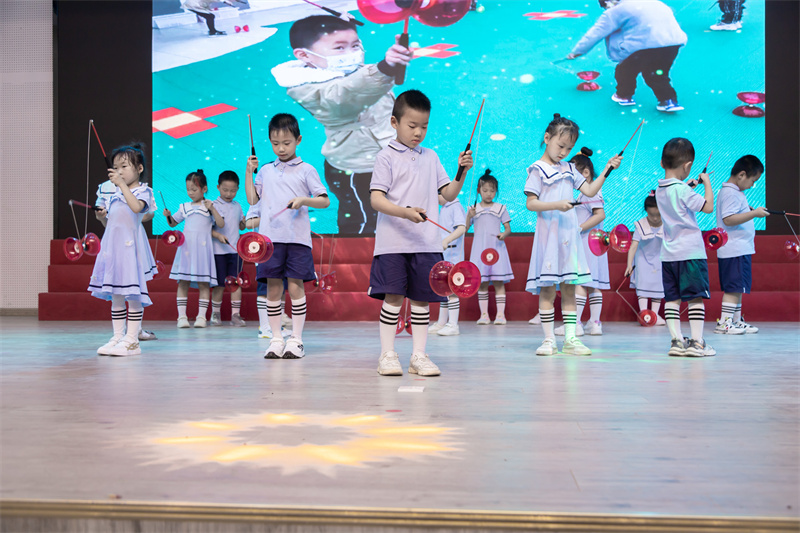 以爱筑梦“三教”共融护花开