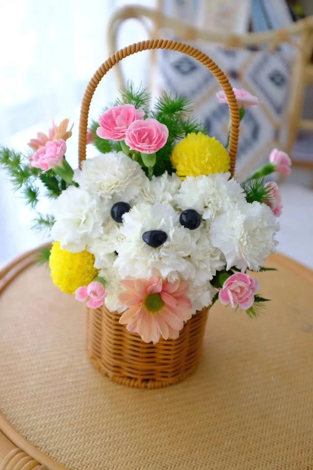 她是3个孩子的妈妈英语翻译,她是三个孩子的妈妈