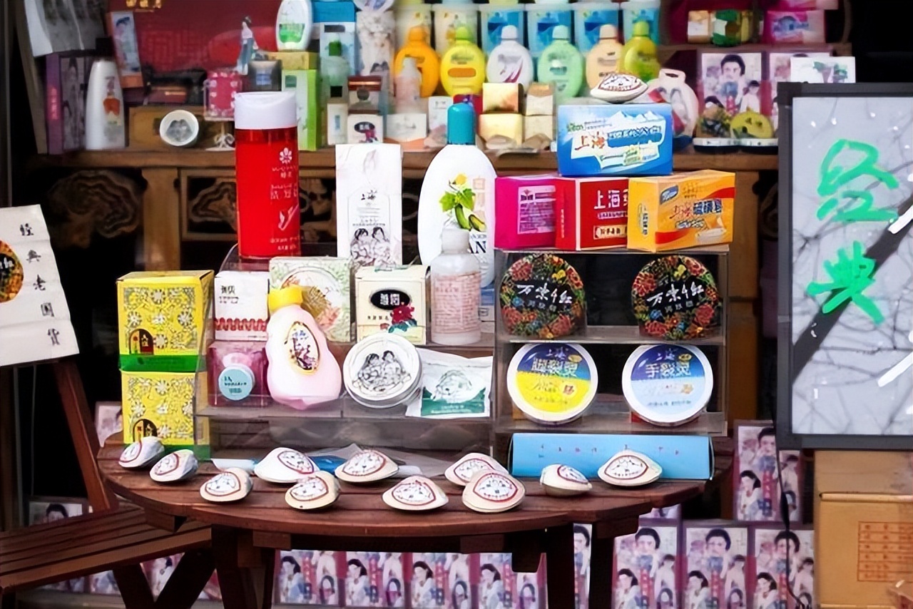 十大被低估国货护肤品,哪些长得丑却很好用的国货护肤品