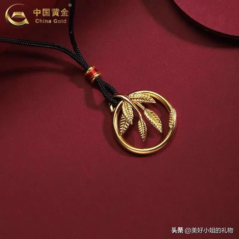 母亲节礼物项链黄金推荐,母亲节礼物排行榜前十名黄金饰品