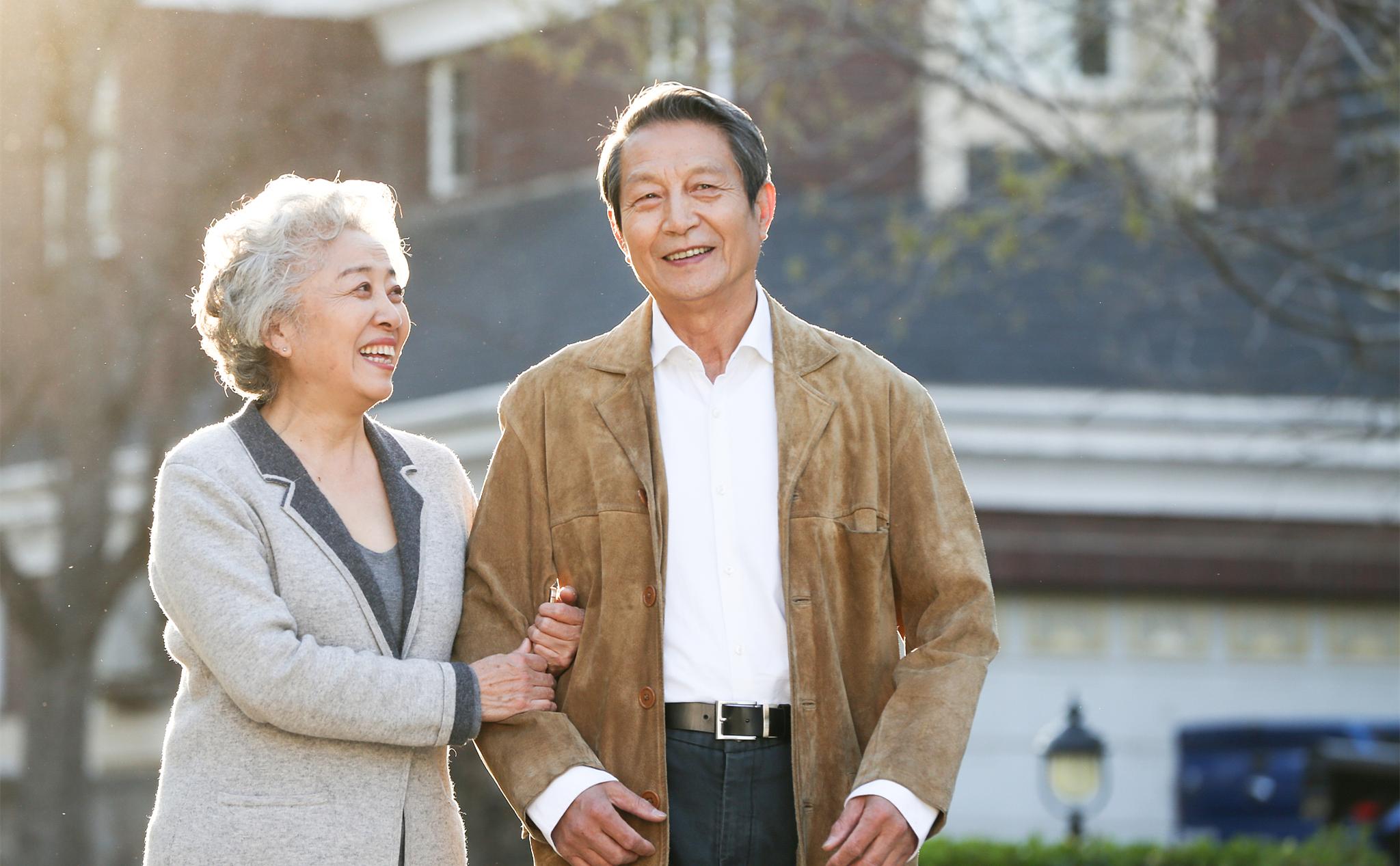 3年前，听妈话婚姻AA，3年后，他攒了12万，我买电脑还得分期