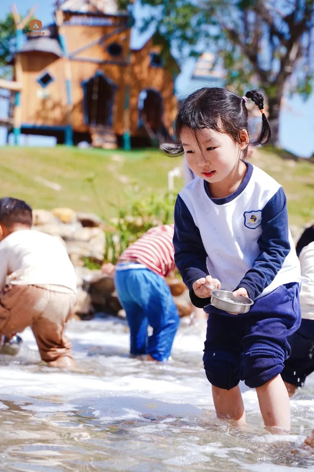 孩子上全托班的最佳年龄,幼儿刚上托班适合上什么课程