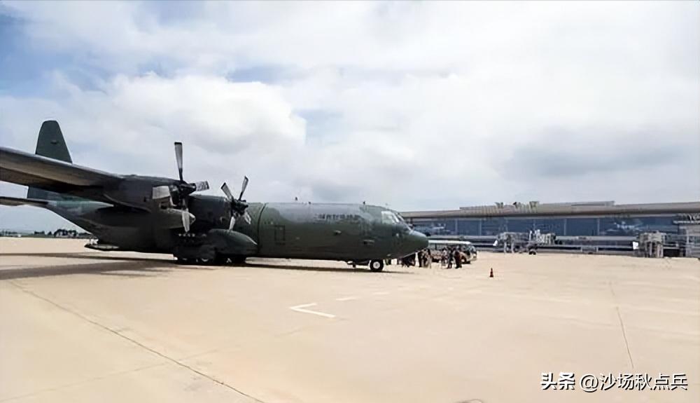 韩国军机又非法进入高雄！老虎总不发威，人家真会当我们是病猫！