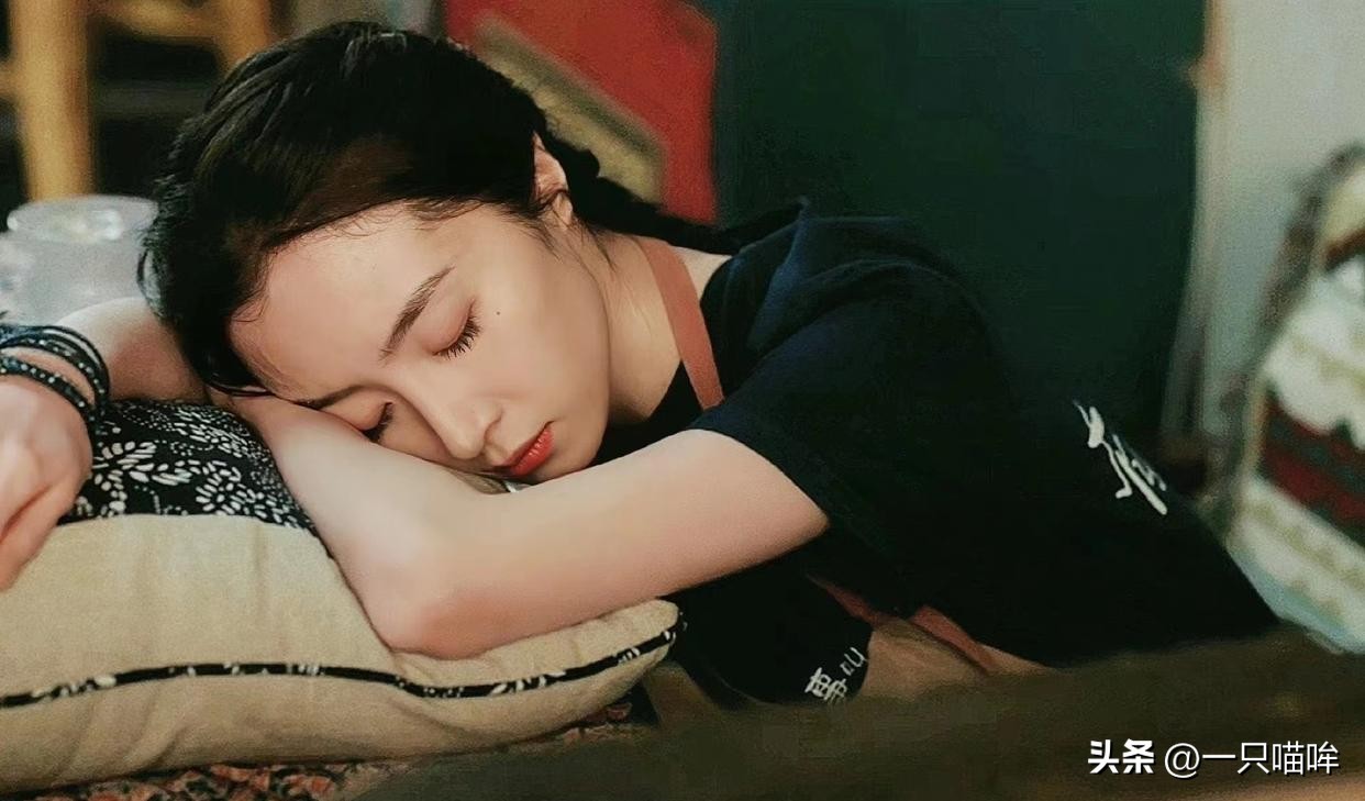 《去有风的地方》娜娜重新开始直播，无惧流言从容面对