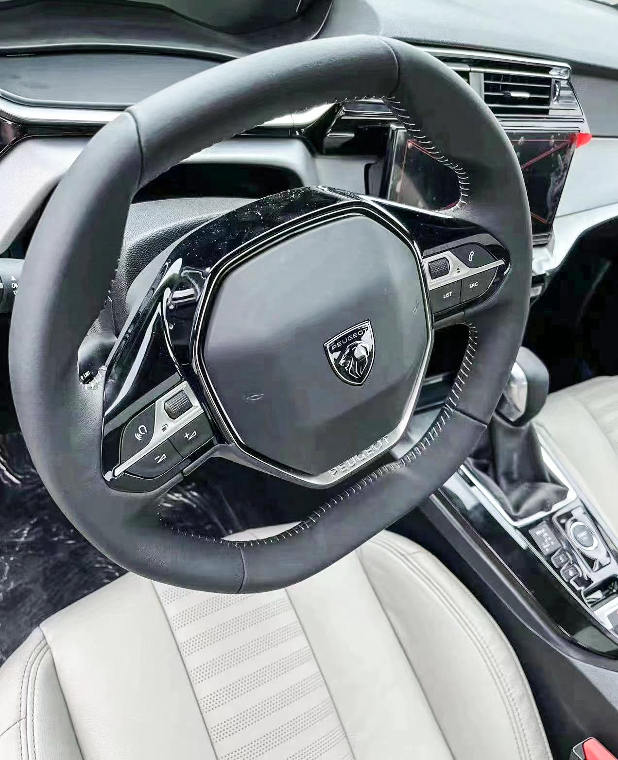 全新标致408实车确实漂亮,全新一代408标致