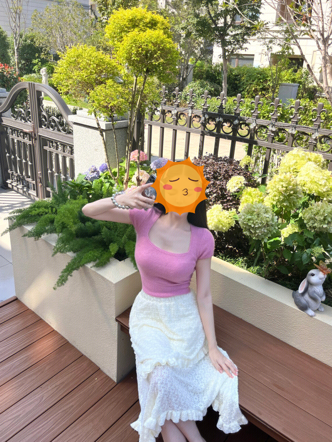 一楼小庭院改造效果图,花费6000元改造180平的农家小院