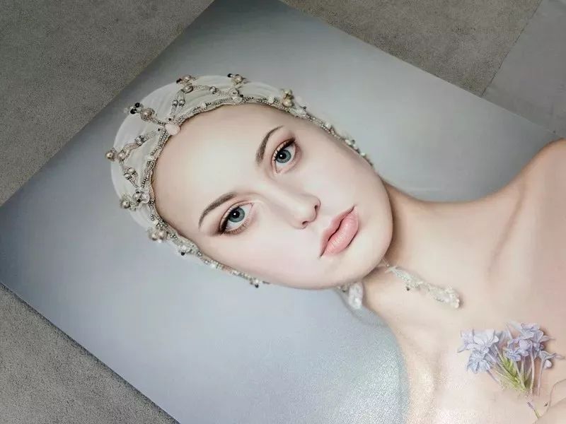 美女画家挑战冷军，画少女人体，放大10倍看细节让网友不淡定