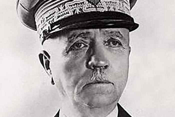 浅谈“罗马号”战列舰，制导*器武**的第一位受害者