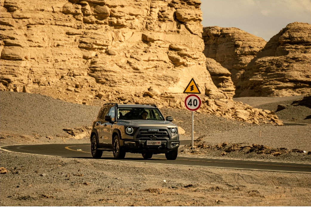 新款哈弗大狗pk新款长安cs75plus,哈弗大狗pk长安cs75plus二代怎么选