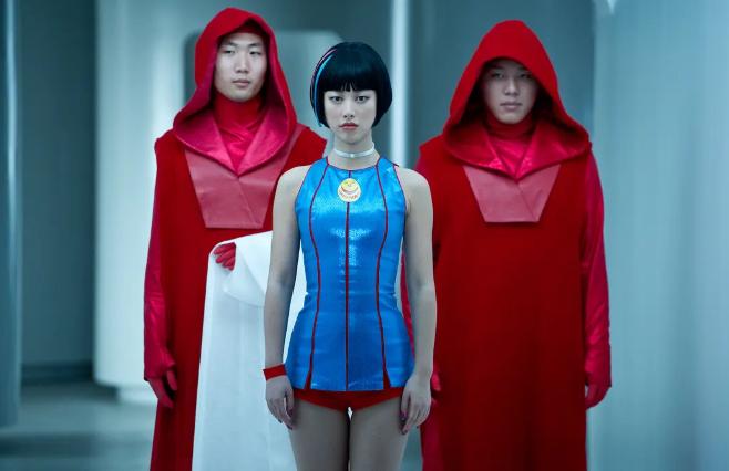 因为肩塌而红毯翻车的女明星,各个女星的红毯穿衣事故