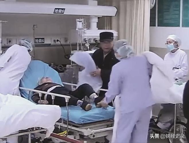 上海91岁老人患重病，全身器官衰竭痛不欲生，子女含泪放弃治疗