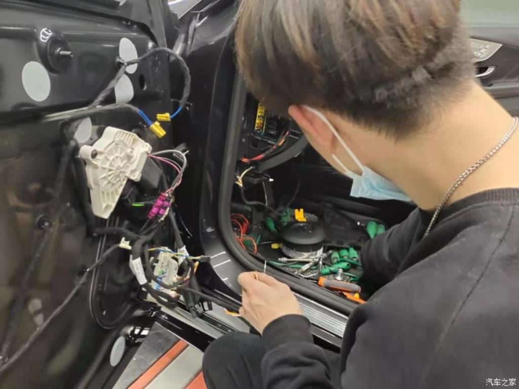 奔驰c43amgcoupe内饰改装,奔驰c43旅行版改装大包围