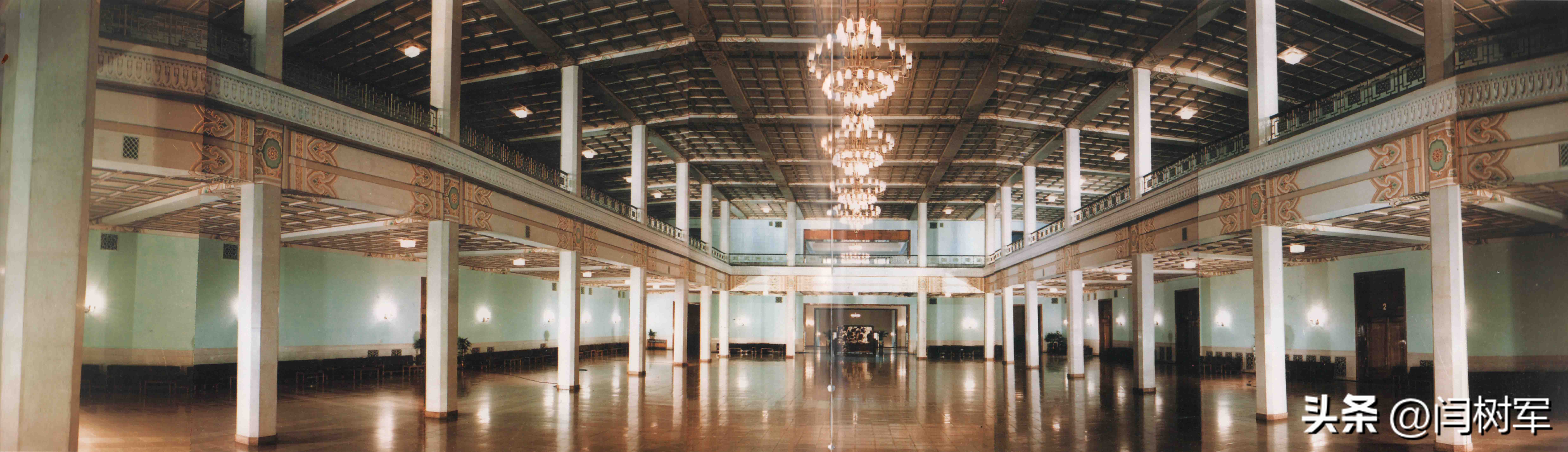 大会堂金色大厅柱子,林徽因设计天安门广场