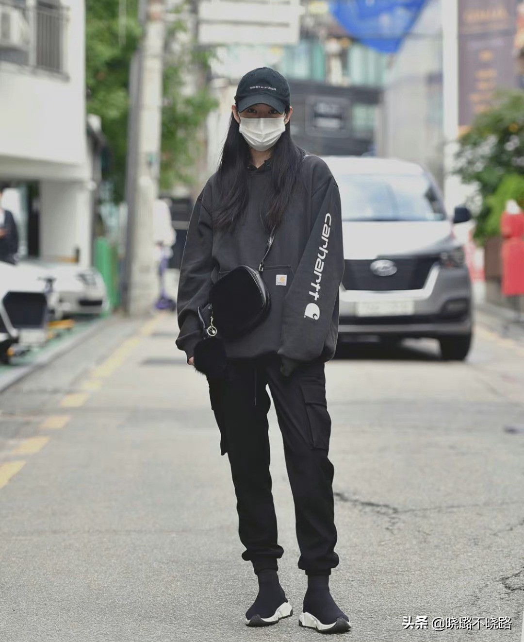 韩国街拍美女惊艳的穿搭,韩国女性高级感美女街拍