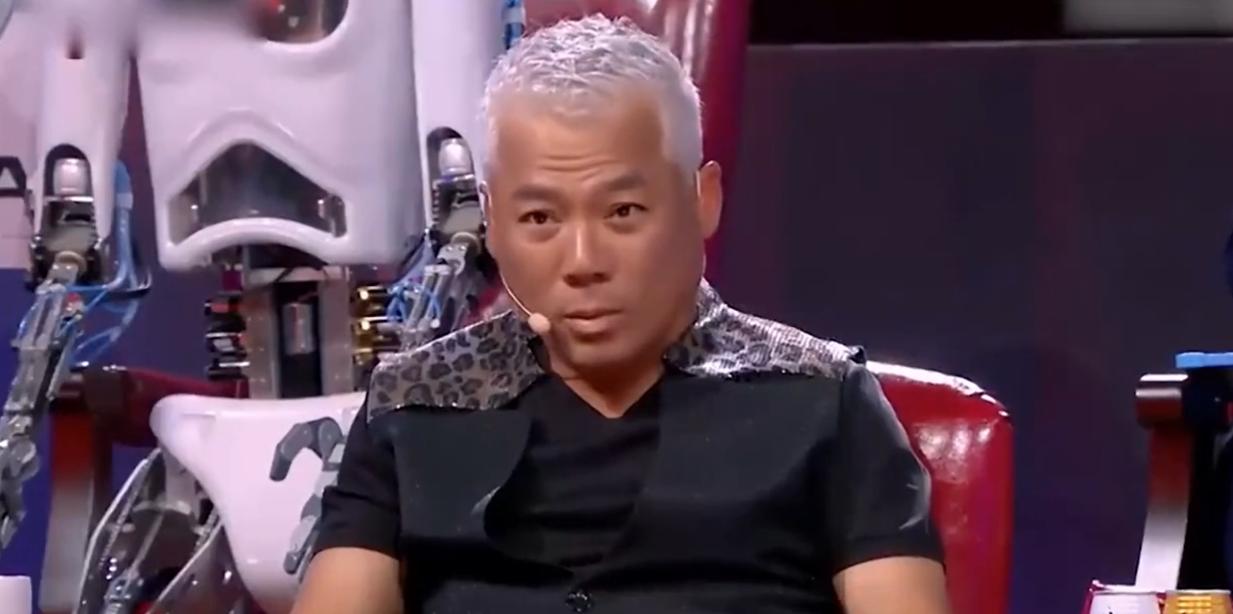 巫启贤马来西亚歌神,巫启贤被怒怼的选手唱的什么歌