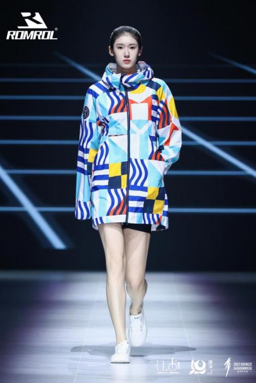 2023年新款时尚女装盐系气质,盛泽时尚女装