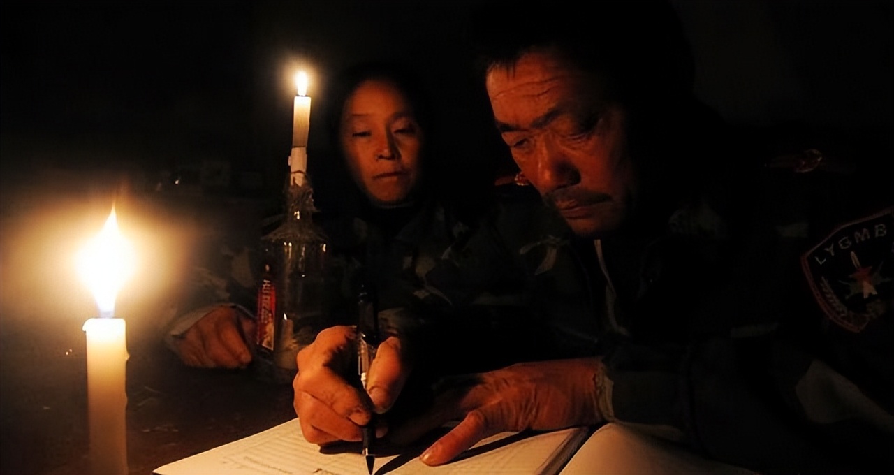 夫妻驻守孤岛32年,夫妇坚守孤岛32年