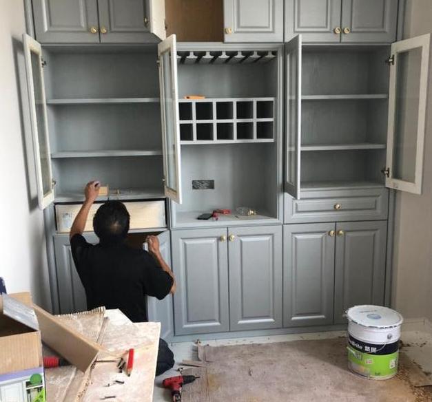 让木工打柜子需要注意哪些问题,为什么找木匠打柜子门要定制呢