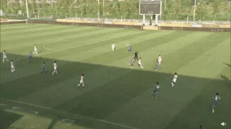 青岛海牛胜青岛西海岸,海牛足球比赛