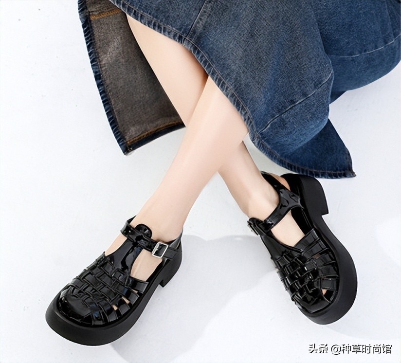女凉鞋新款2022爆款百搭网红,裙子凉鞋2020