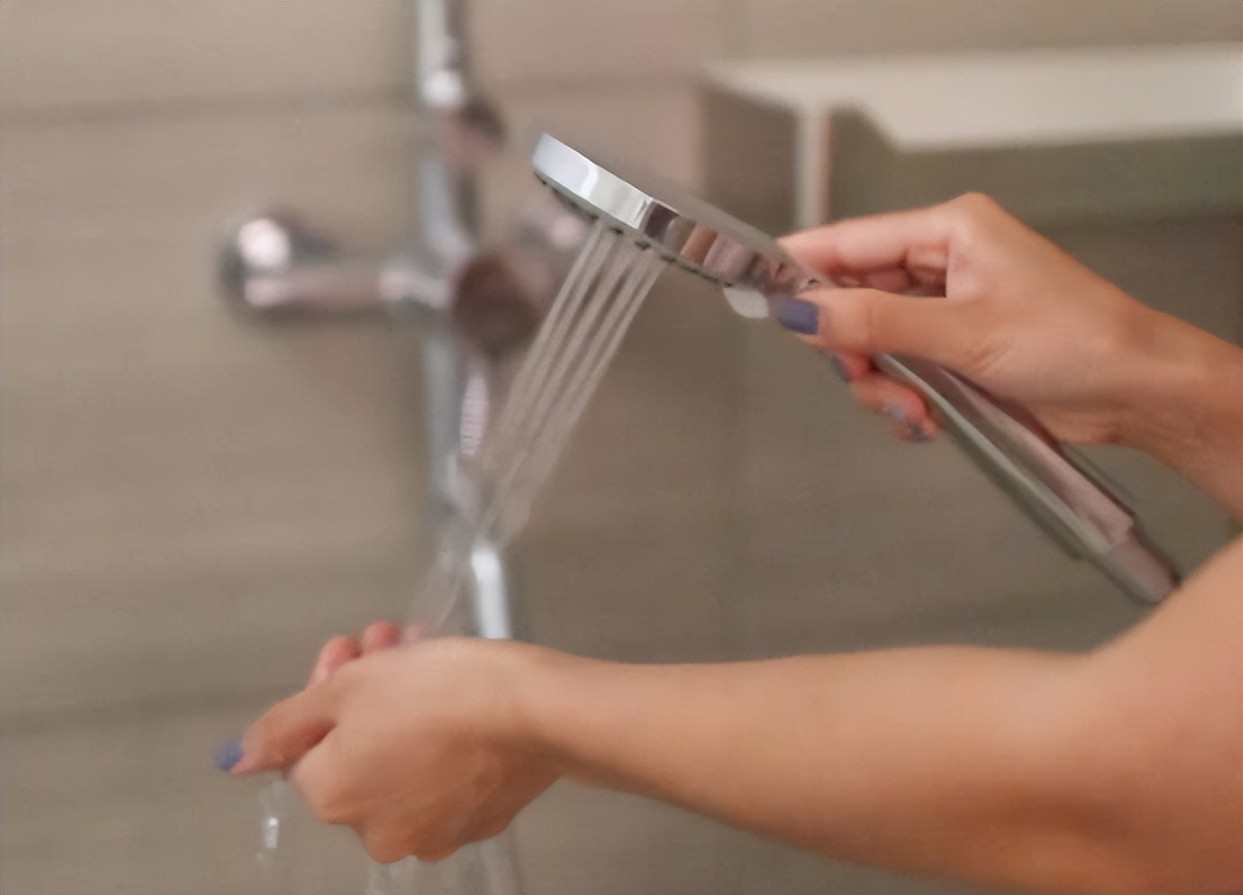 热水器不做回水管怎么做到零冷水,不用回水管的零冷水热水器