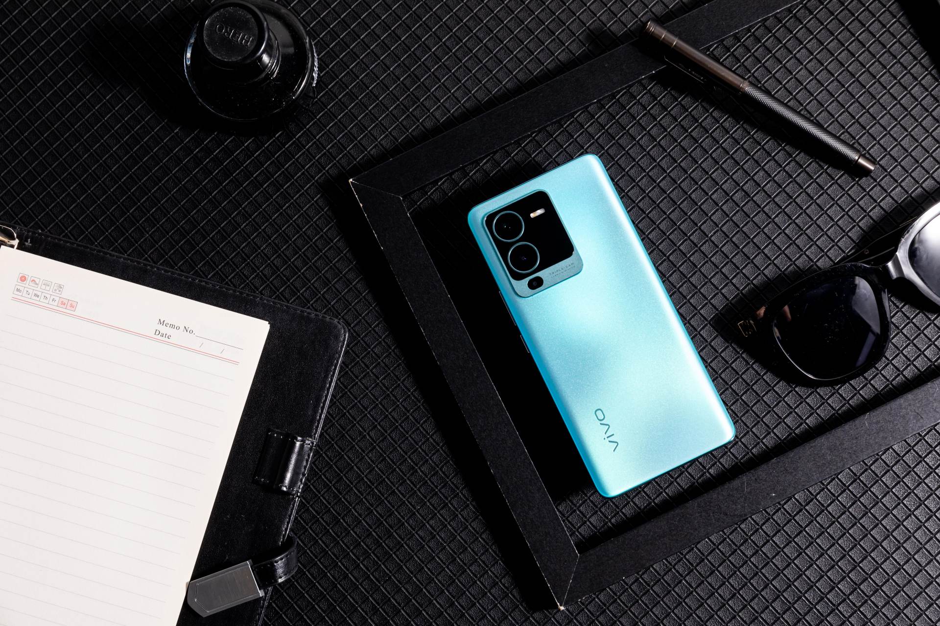 买手机今年买上一年的旗舰值得吗,现在买手机推荐买哪款比较好