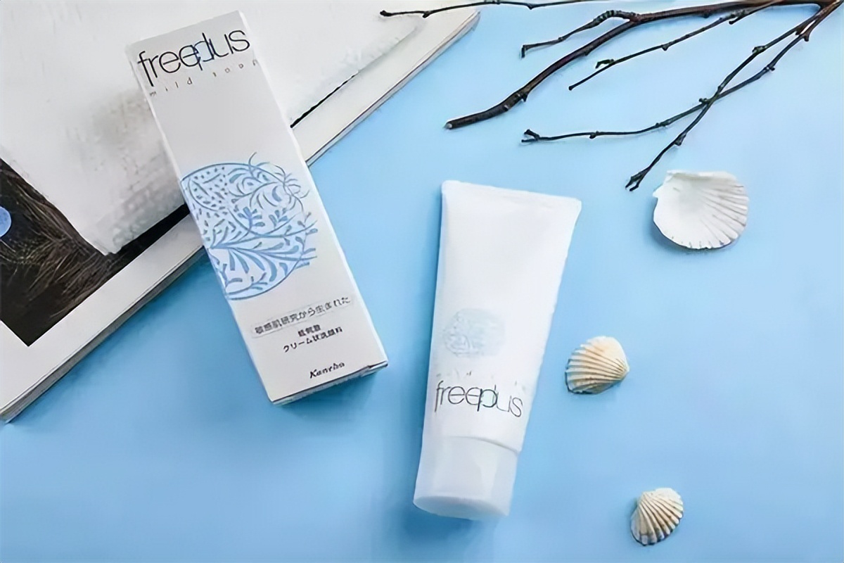 清洁与补水双结合的洗面奶,洗面奶清洁力强且温和推荐