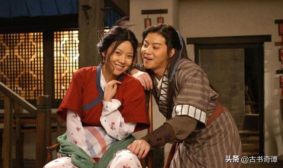 闫妮面部表情僵硬说话阴阳怪气,少年派闫妮面部怎么僵硬呢