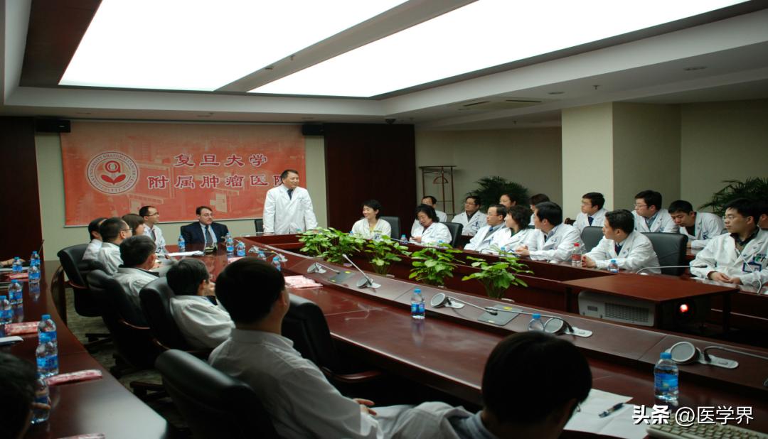 从技术员到学科主委，他带领的大肠癌多学科团队比肩国际