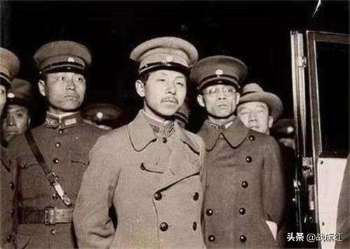 老蒋要处决滇军军长是第几集,老蒋当众抓走张学良的人是第几集