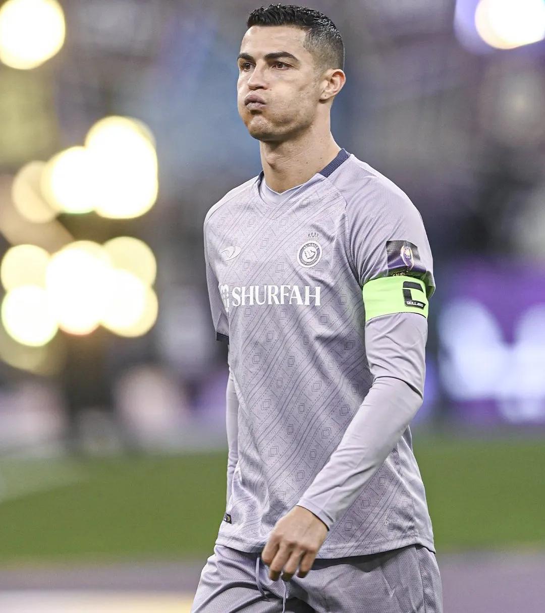 沙特第25轮比赛现场c罗帽子戏法,沙特联赛第一轮c罗上场了没有