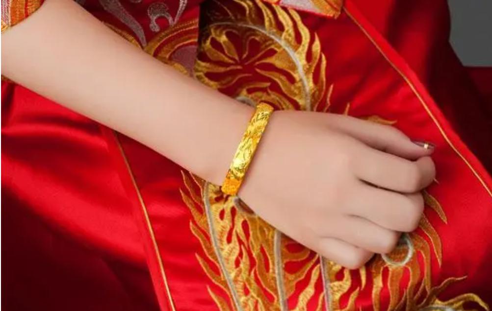 黄金首饰有什么套路,今年什么时候买黄金首饰最省钱