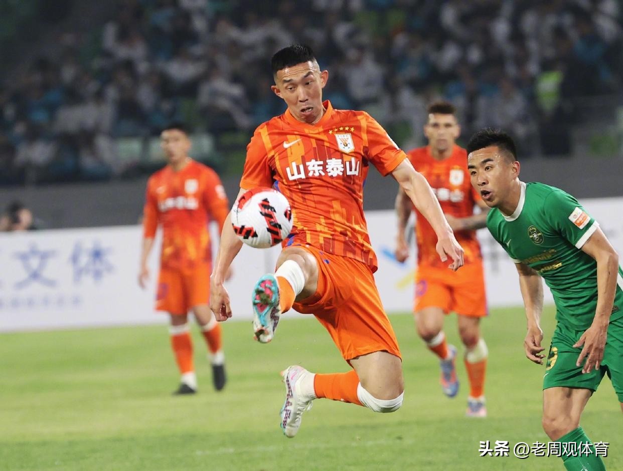 崔康熙与泰山球员,崔康熙郭田雨