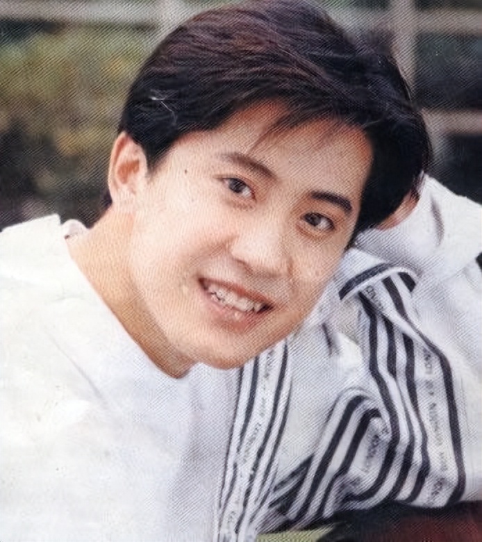 毛宁51岁再次翻红了吗,54岁毛宁罕见出镜