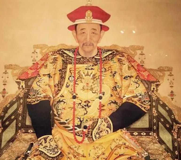 大清十二帝，谁的功绩能排名第一？康熙仅排第三