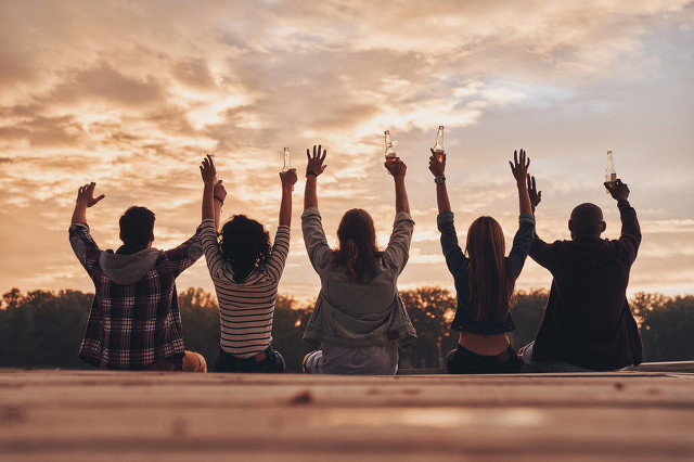 我36岁丧夫，我独自领着4个孩子过日子，我的信念就是相信自己