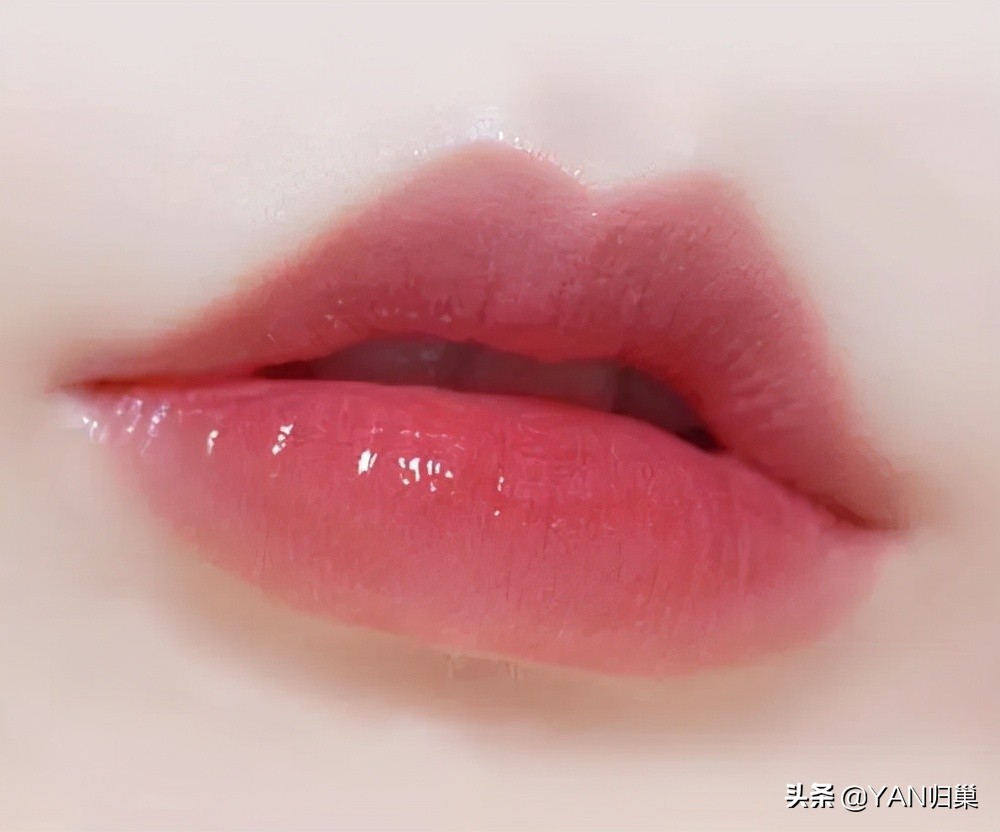 冬季嘴唇干裂用什么护唇膏,嘴唇总是干裂教你3个护唇的方法