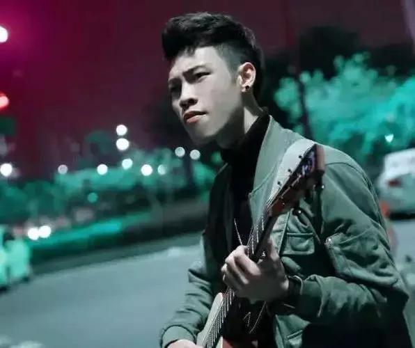 推荐好听的十首歌曲反复循环,李宗盛十首经典歌曲循环播放