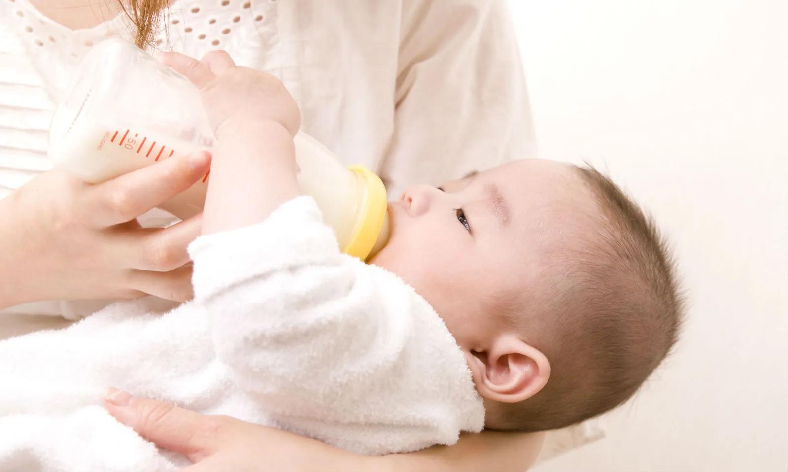 宝宝不喝奶粉会不会营养不良,宝宝不喝奶粉强行灌会怎样