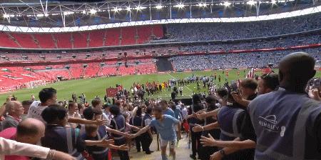 曼城足总杯夺冠瓜迪奥拉落泪,瓜迪奥拉赛后采访曼联足总杯